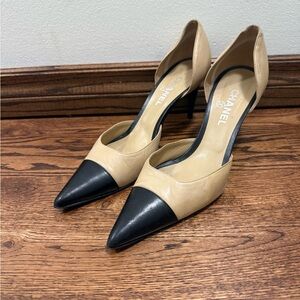 CHANEL Two-Tone Black and tan Heels